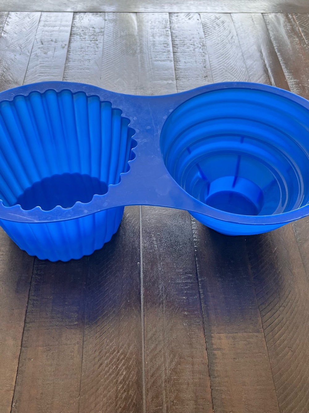 Giant Silicone Cupcake Mold Oven Safe • Food Grade